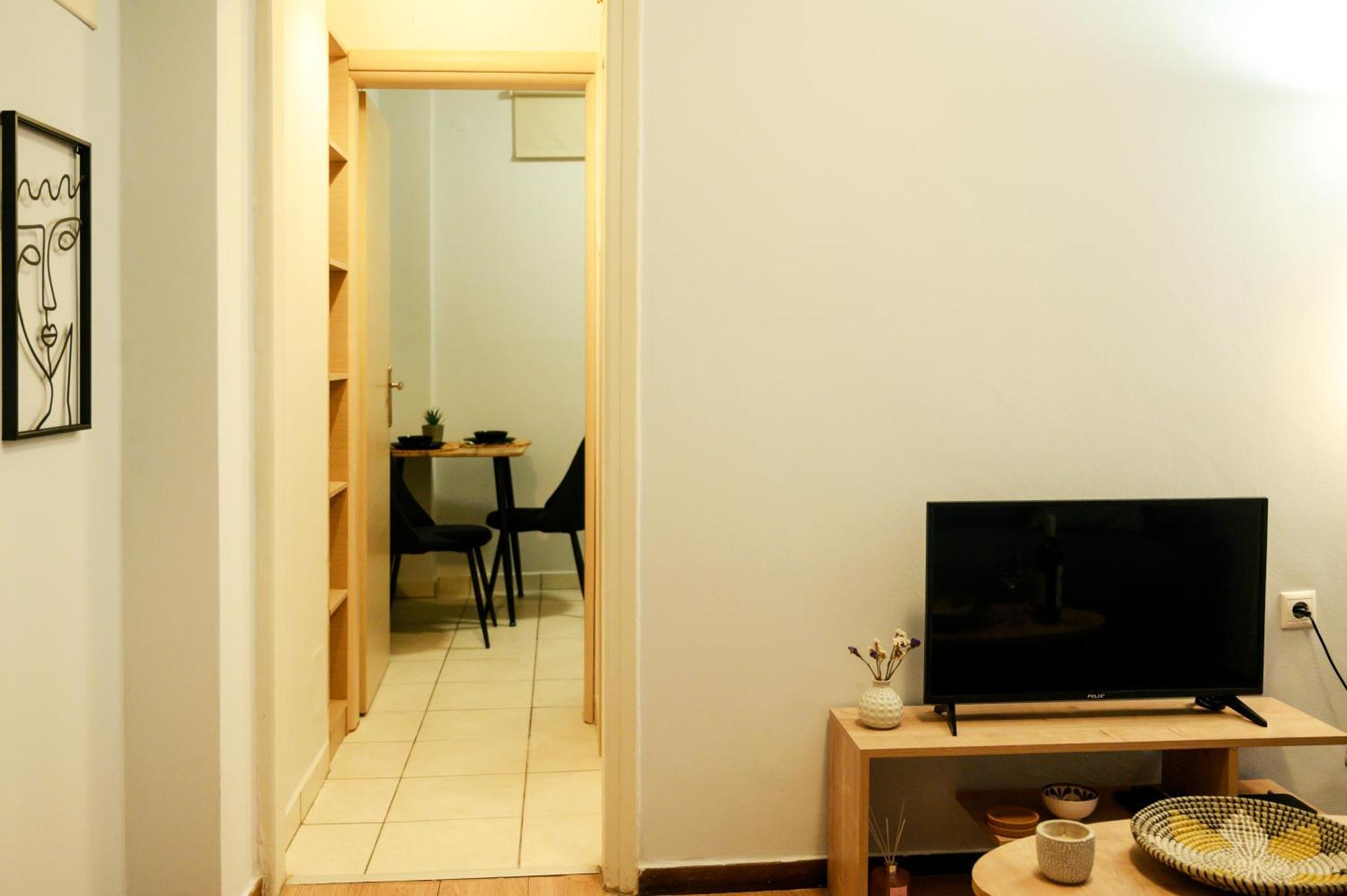 Appartamento Modern Downtown Flat By Golden H&R Salonicco Esterno foto